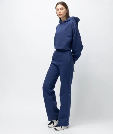 Women’s Blueberry Straight Leg Sweatpant